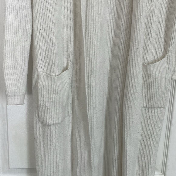 Long, Comfy Cardigan - Picture 3 of 4